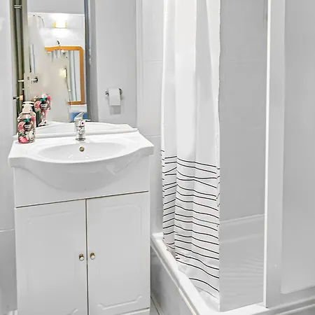 Les Feeries Du Cap Appartement *